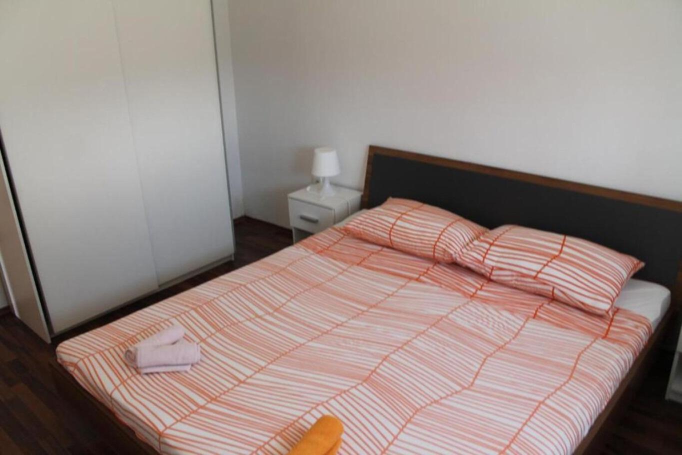Snjeza - 80 M From