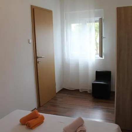 Apartments Snjeza - 80 M From Beach Vir Exterior photo