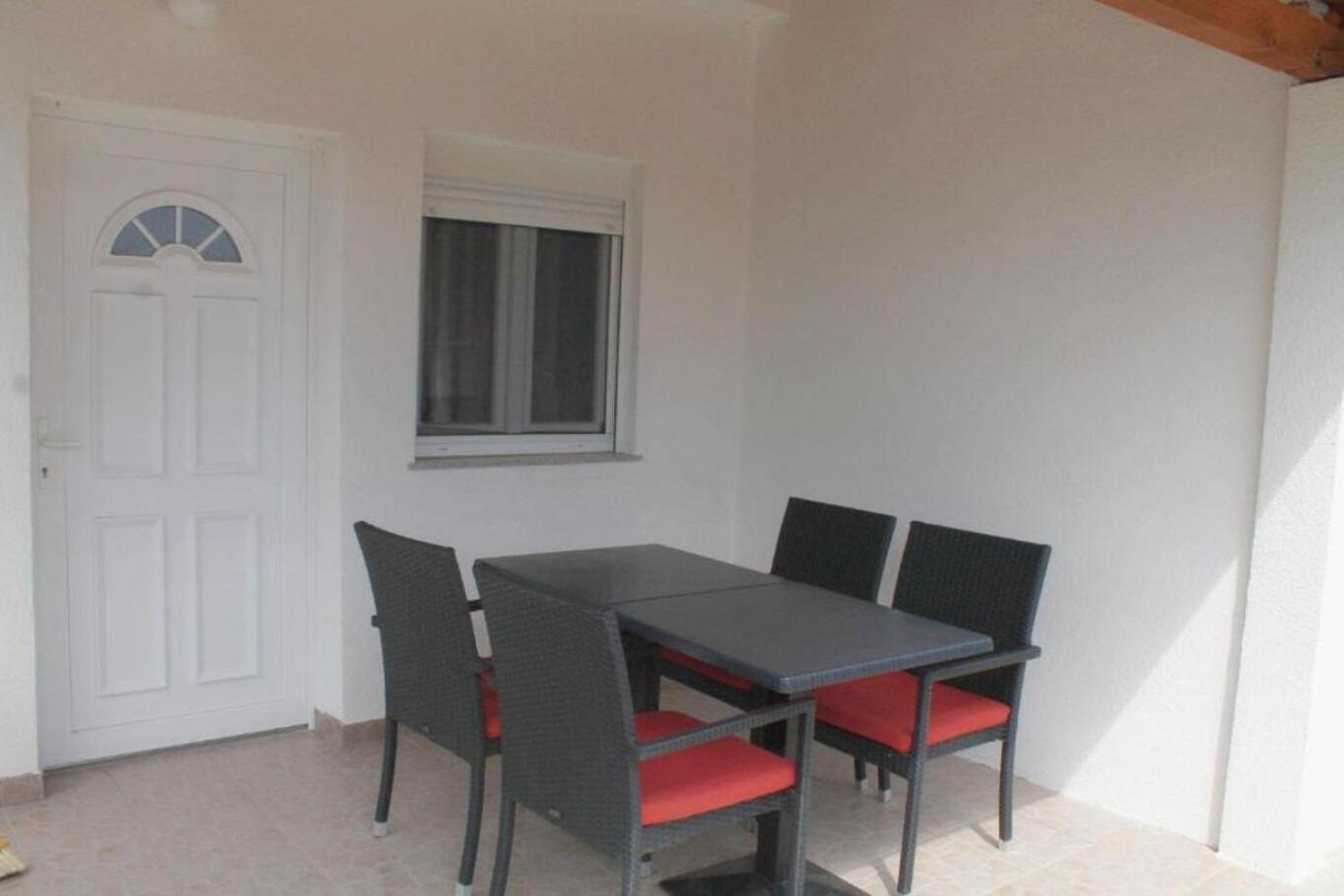 Apartment Snjeza - 80 M From Vir